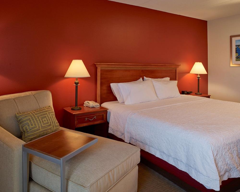 Hampton Inn Portland-Airport South Portland Buitenkant foto