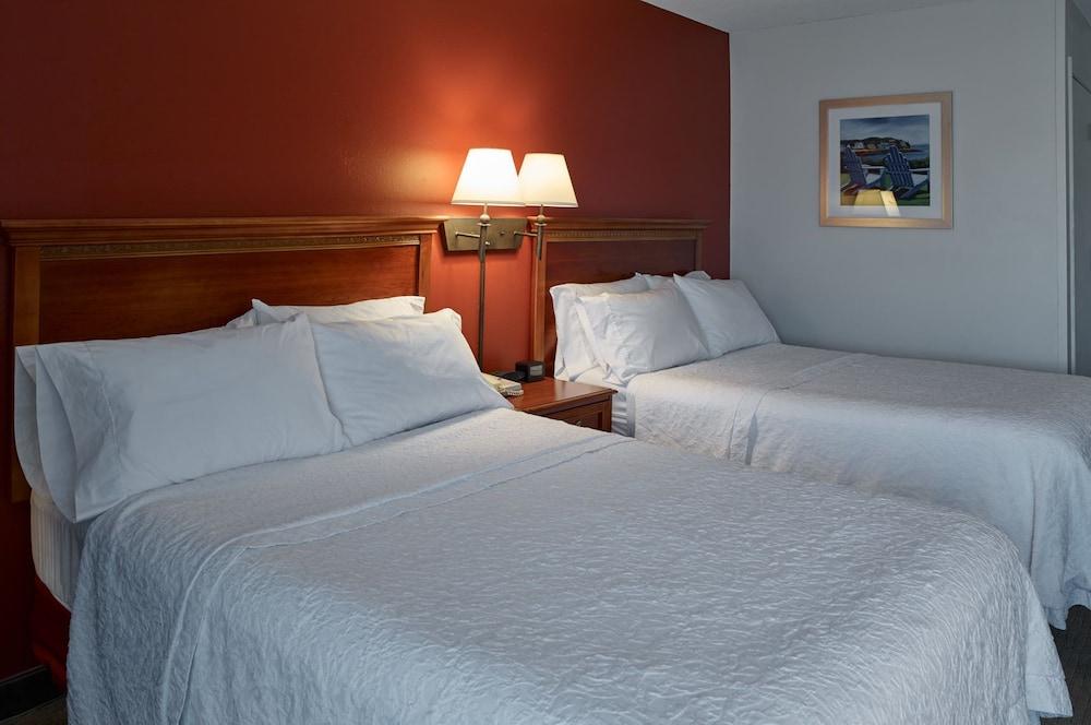 Hampton Inn Portland-Airport South Portland Buitenkant foto