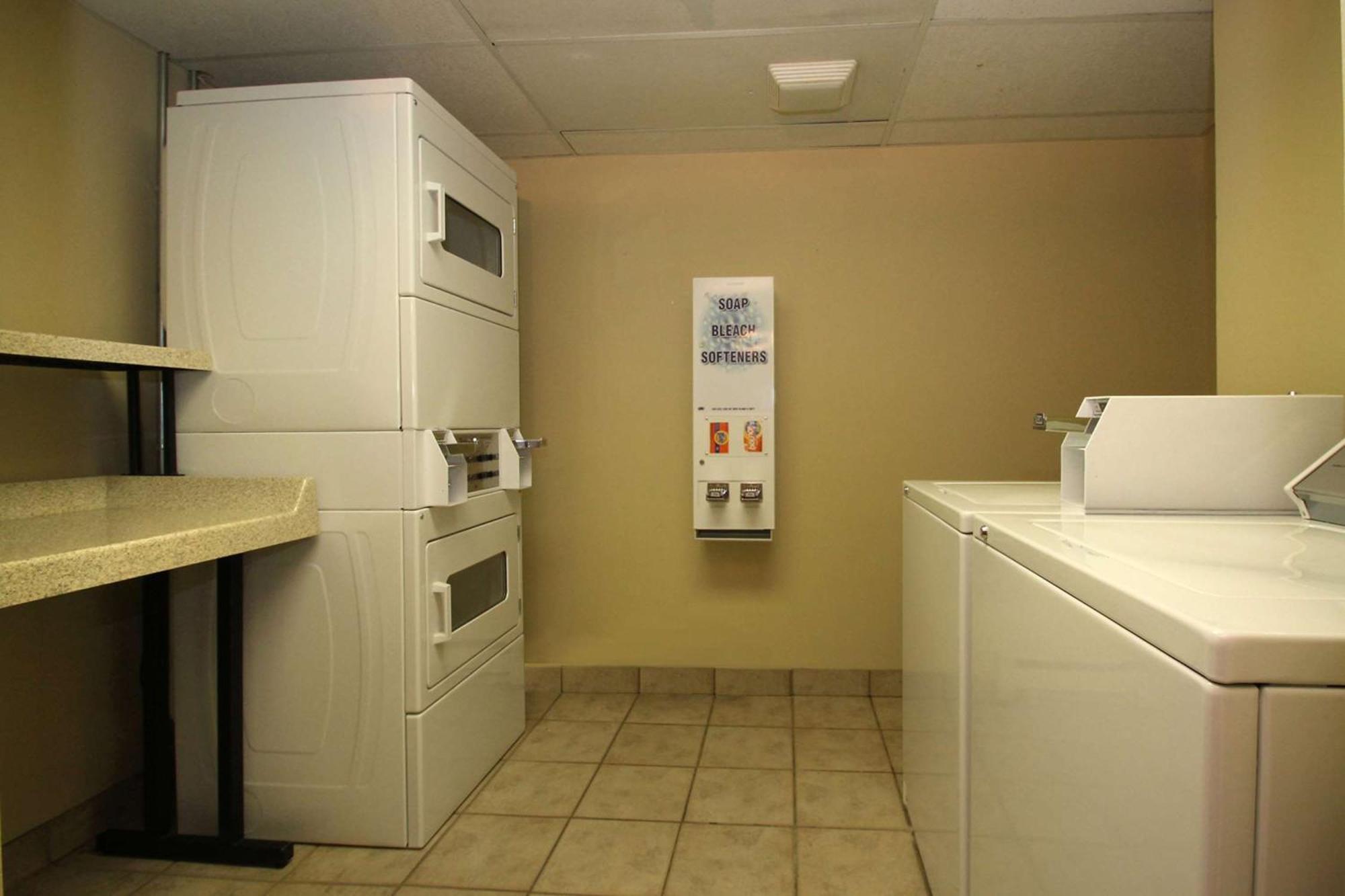 Hampton Inn Portland-Airport South Portland Buitenkant foto