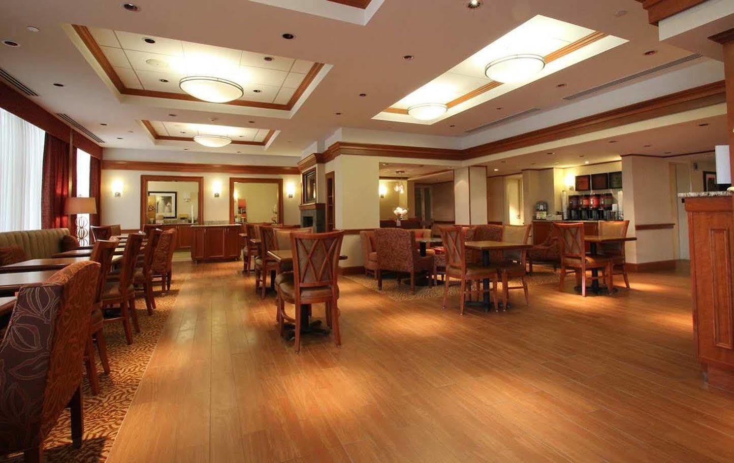 Hampton Inn Portland-Airport South Portland Buitenkant foto