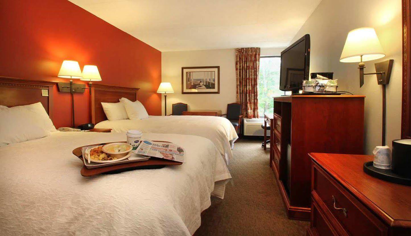 Hampton Inn Portland-Airport South Portland Buitenkant foto